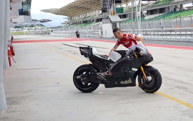 Tests privés Sepang J3 : Roues pleines chez Ducati et ailerons chez Yamaha