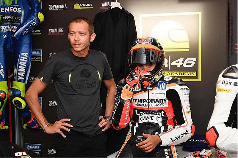 #CzechGP : Valentino Rossi a-t-il profité des vacances pour forcer sur le physique ?