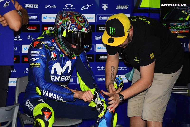 MotoGP #QatarGP Losail J-1 Valentino Rossi est prêt à se battre !