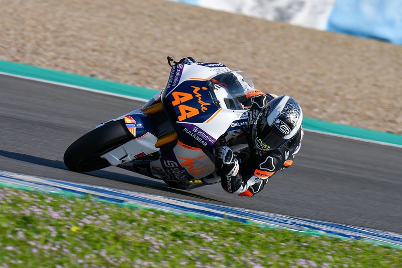 Moto2 : le rookie Arón Canet fait une entrée en fanfare à Jerez !