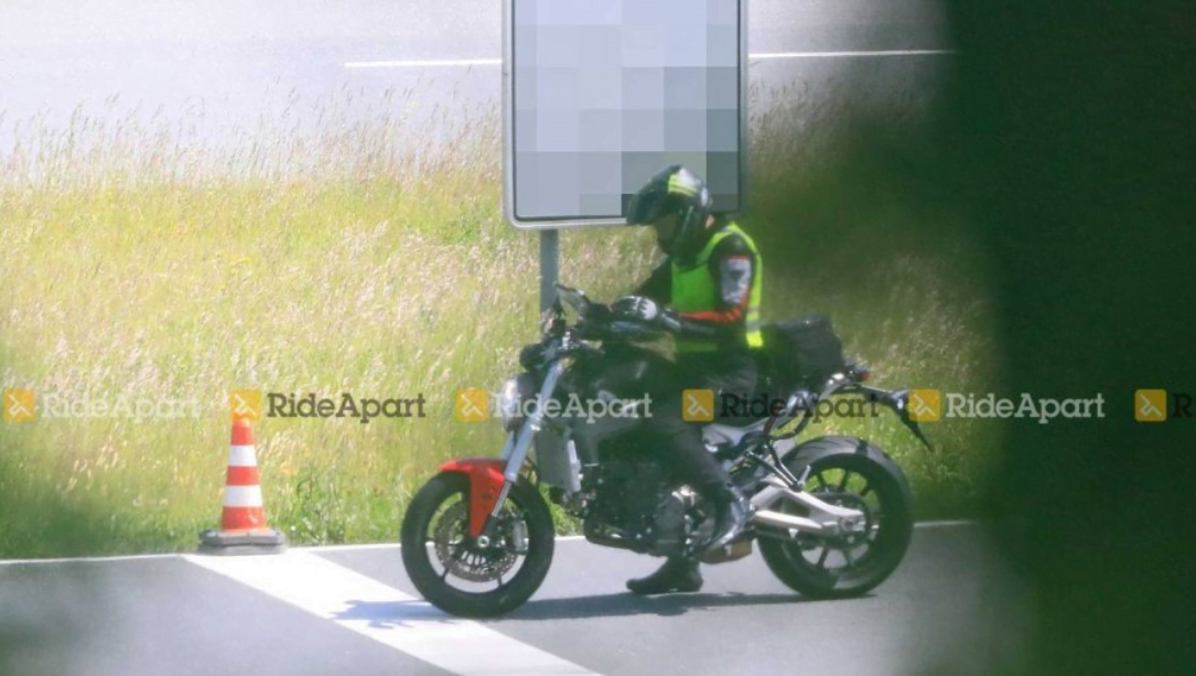 [Street] Ducati : la nouvelle Monster abandonnerait son treillis !