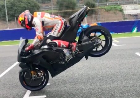 Stefan Bradl s'amuse de l'impatience de Pol Espargaró ...