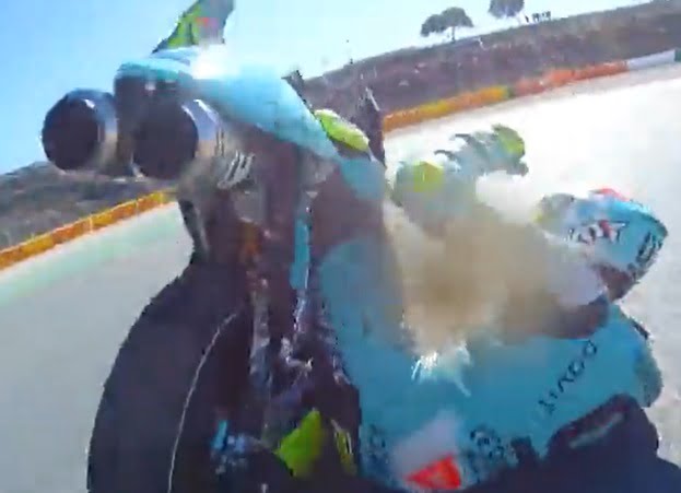 Moto3 on ne décolère pas chez Leopard Honda VIDEO : « il est étrange de voir la façon dont Darryn Binder se comporte à ce moment-là »