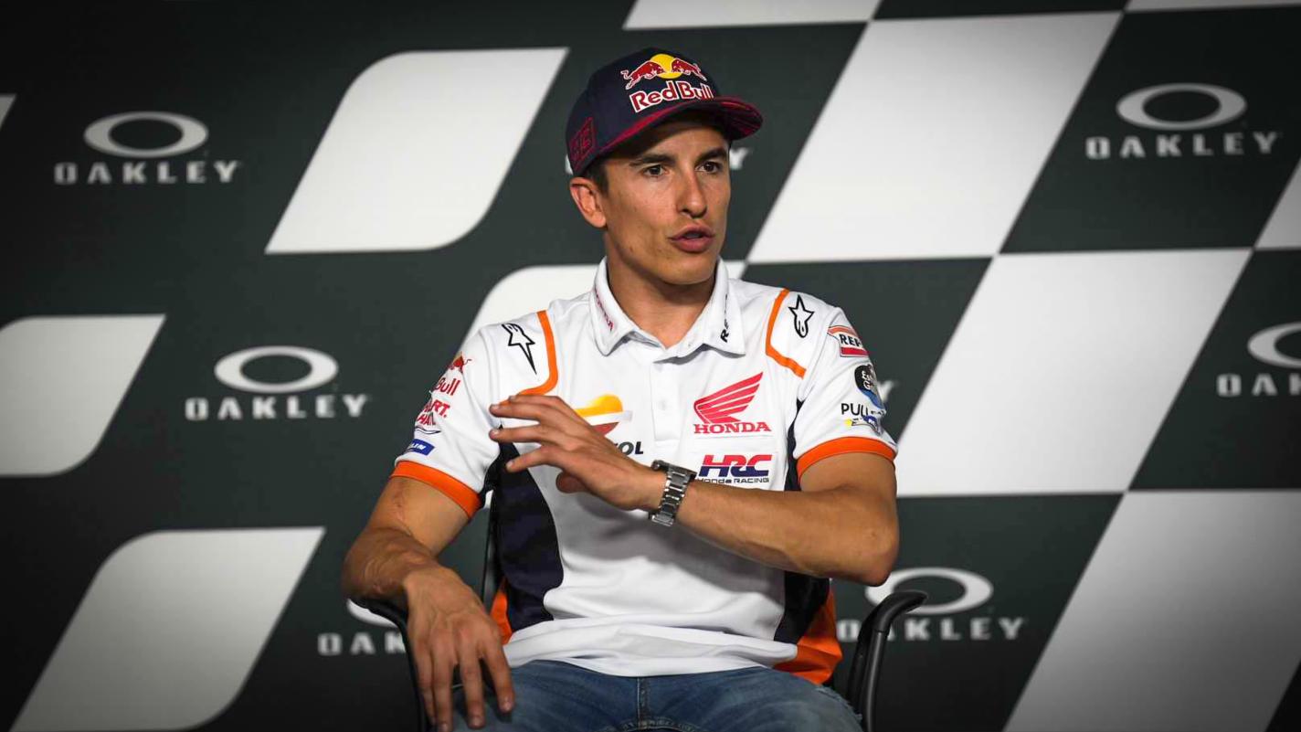 MotoGP : Álex Márquez, sur l’opération de Marc : « Je veux le voir arrêter de prendre des anti-inflammatoires et souffrir »