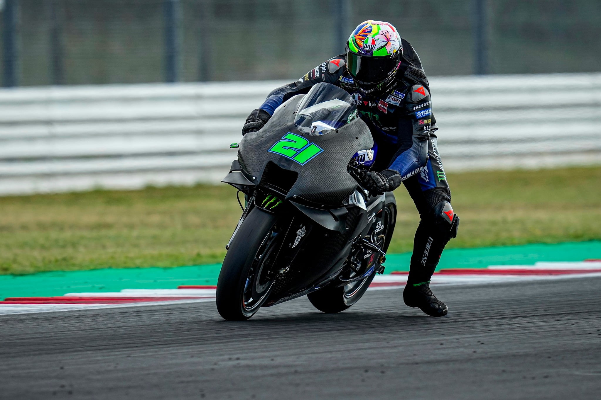 « Spy Attitude » MotoGP  La Yamaha M1 version 2023 semble bien née