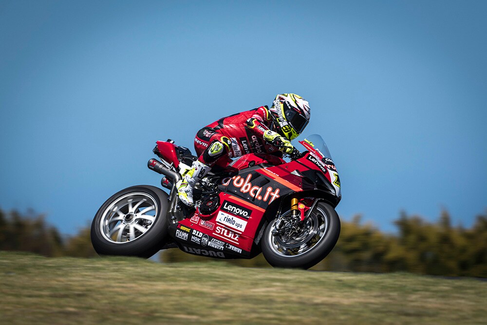 WSBK Superbike Phillip Island FP1 : Álvaro Bautista …de très peu devant deux bonnes surprises !