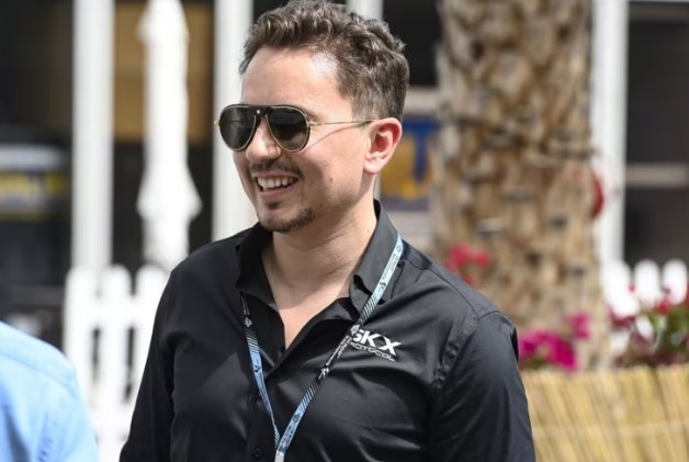 MotoGP, Jorge Lorenzo pousse Toprak Razgatlioglu à franchir le pas : « il n’a rien à perdre parce qu’il aura toujours des portes ouvertes en WSBK pour revenir au cas où »