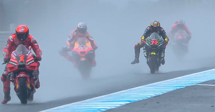 MotoGP Japon J3, Marc Marquez et Fabio Quartararo s’opposent sur la direction de course : « elle a fait du bon travail pour l’un », « c’était limite et un peu une erreur » pour l’autre