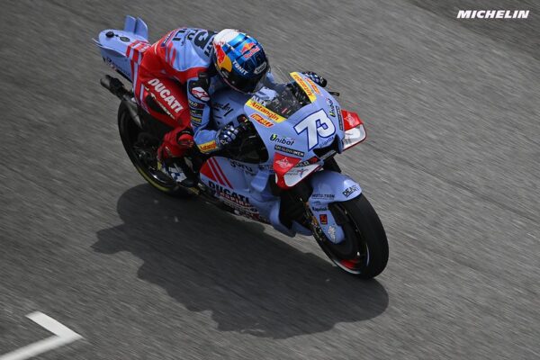 Спортбайки WSBK Honda MORIWAKI