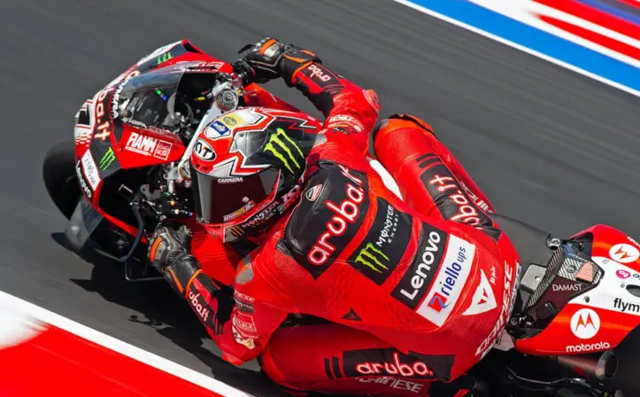 WSBK Superbike Misano FP3 : Bulega-Bautista, l’étau Ducati