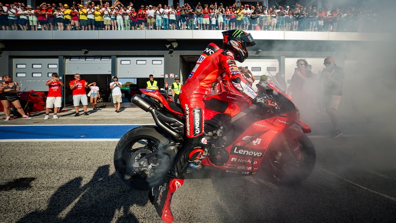 L’écho des réseaux : Bagnaia découvre la Panigale V4