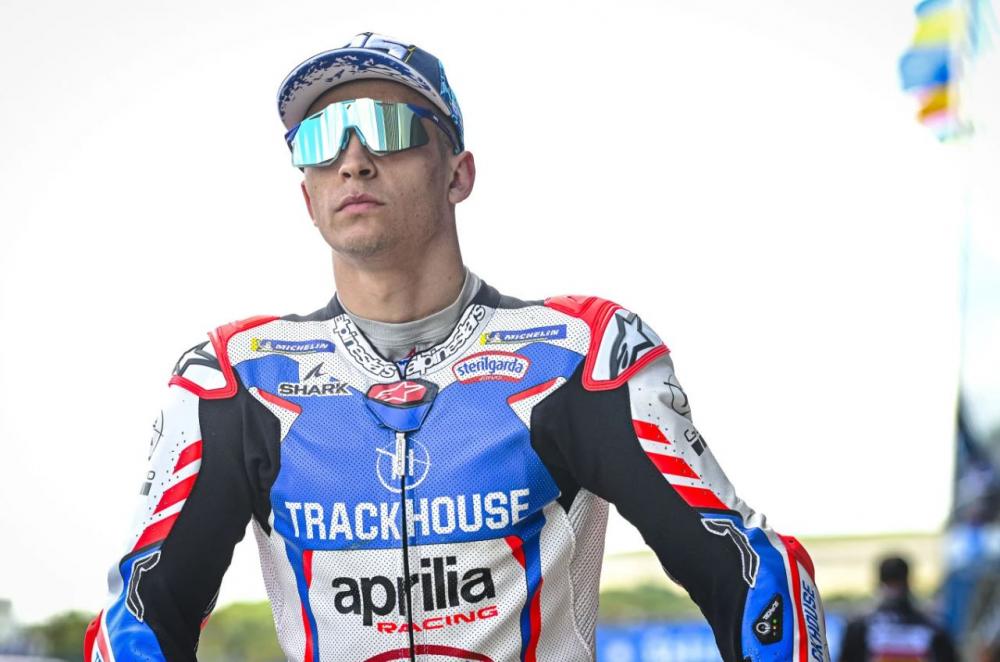 MotoGP, Aprilia gardera au moins un des pilotes actuels : Raul Fernandez est reconduit chez TrackHouse jusqu’en 2026