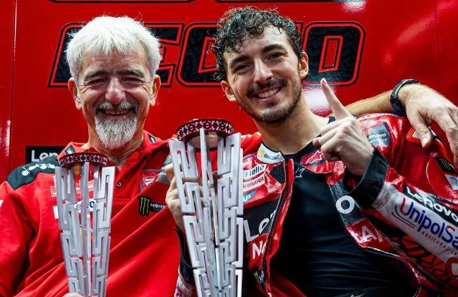MotoGP, Carlo Pernat dit tout haut ce que tout le monde pense tout bas : « je dis que Pecco Bagnaia est effrayant. Vraiment effrayant »