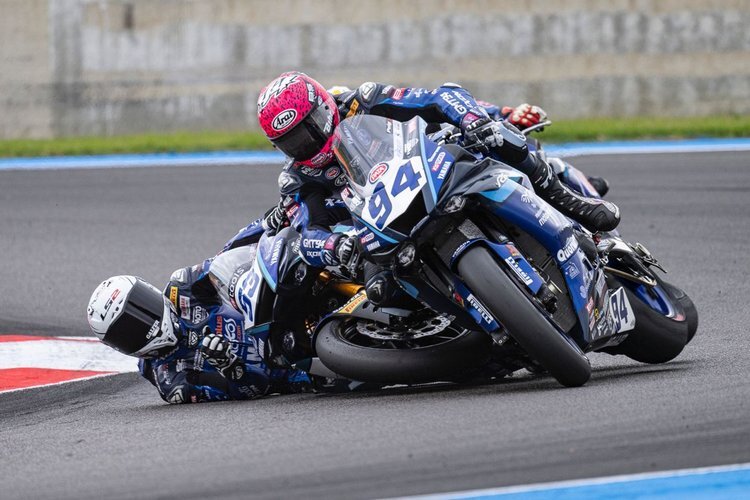 WSBK, Magny-Cours, la guerre des Gaules fait une victime : Valentin Debise pénalisé