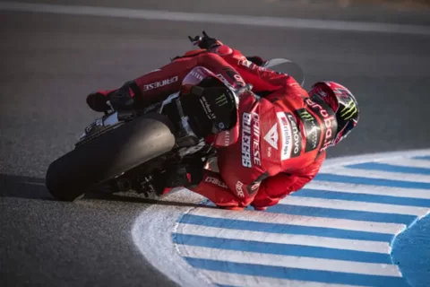 WSBK Jerez Superbike Race Superpole: Nicolo Bulega imperial, Toprak Razgatlioglu in pursuit