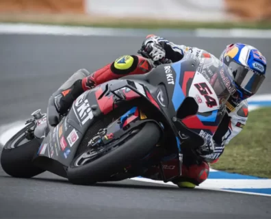 WSBK Estoril Superbike Superpole : Toprak Razgatlioglu décroche la pole. Danilo Petrucci, dommage !