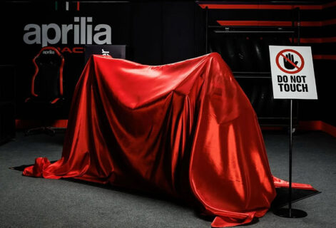 Présentation MotoGP 2025 : Aprilia Racing se dévoile en vidéo en direct !