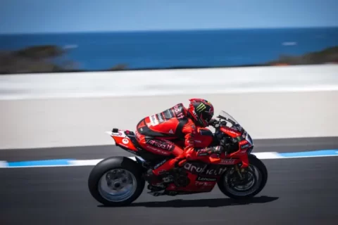 WSBK Superbike, Test Phillip Island J1 : Bulega domine avec Ducati en Australie, Rea est déjà blessé